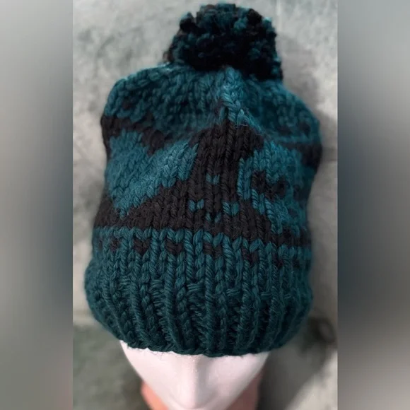 Handmade Hand Crafted Adult Knit Skull and Heart hat black and teal - Picture 3 of 7